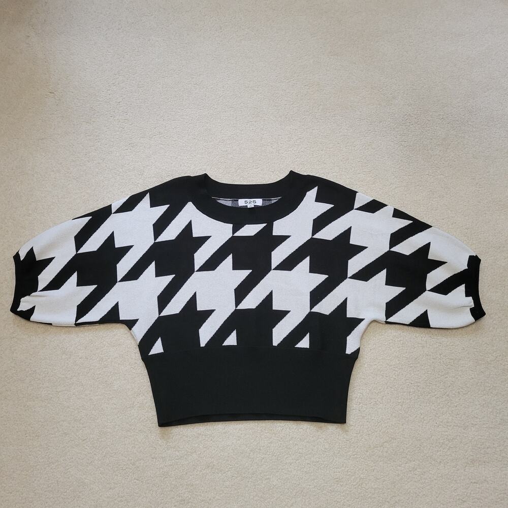 EUC 525 America S Houndstooth Round Neck Ribbed Hem Crop Sweater Short Sleeve